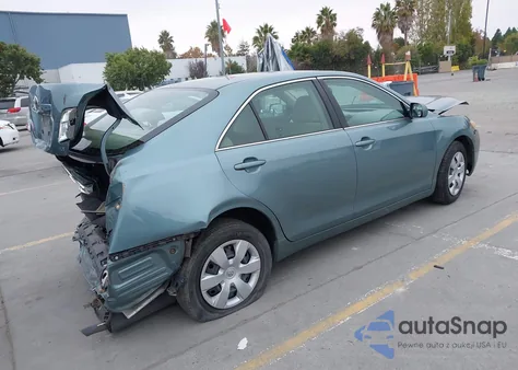 2009 Toyota Camry Le z USA, uszkodzony, nr VIN 4T1BE46K39U835828